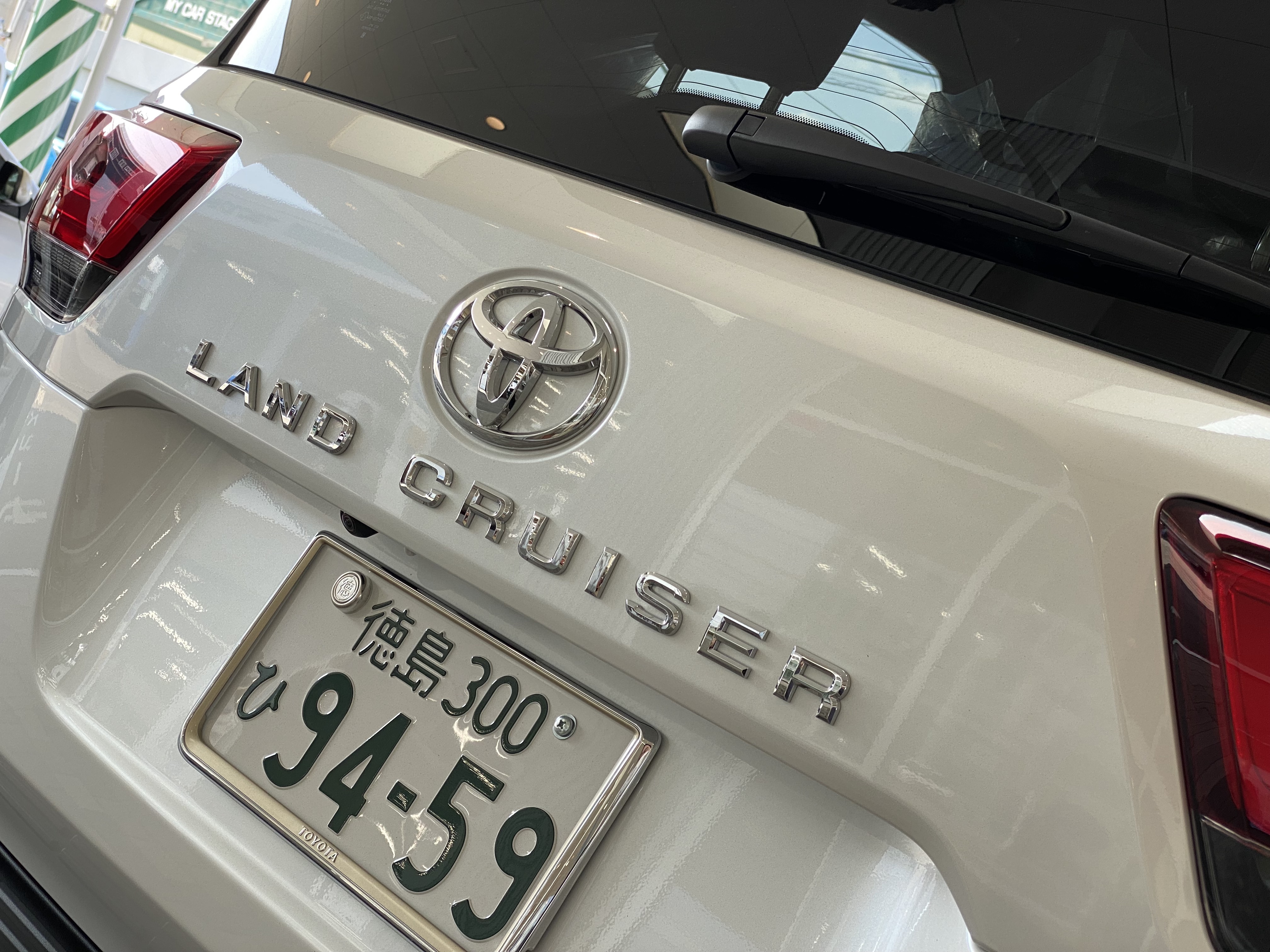 納期は4年 新型トヨタ ランドクルーザー 300に試乗しタフで快適な走り体感 背伸びレクサスオーナー