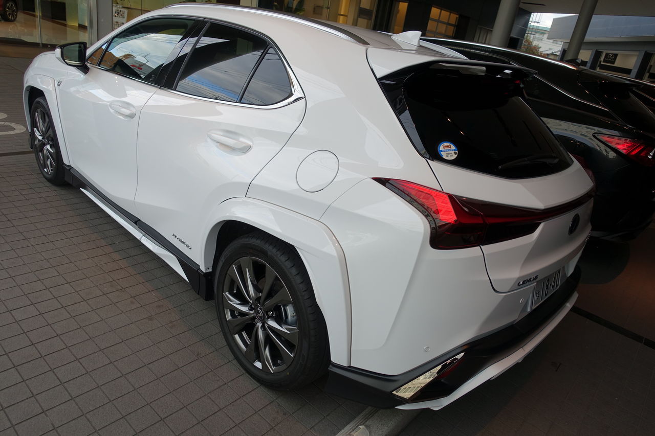 レクサスuxの試乗で感じたことは ネックは価格 背伸びレクサスオーナー