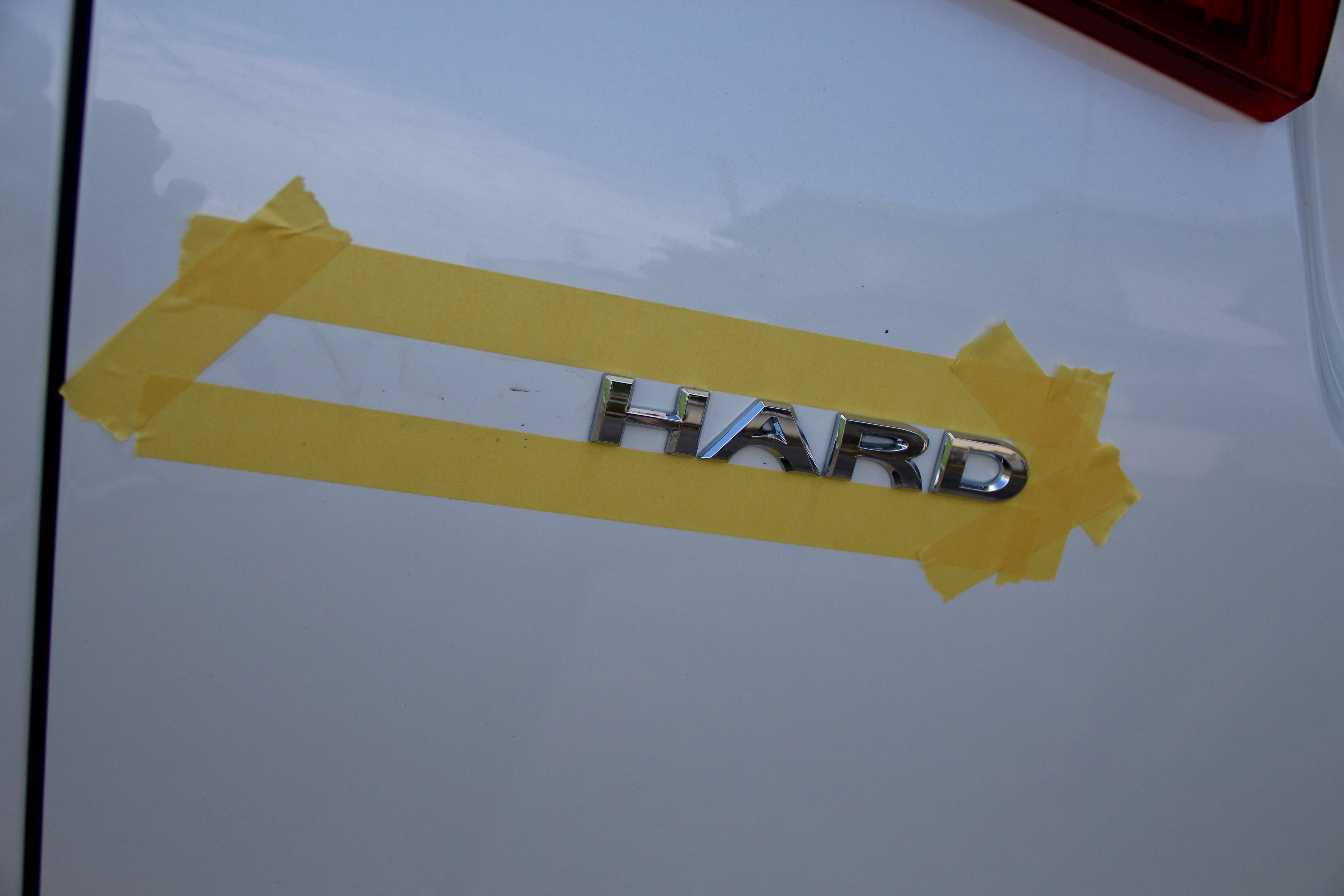 アルファードのエンブレム交換で Type Gold をさらに Gold にしてみた 背伸びレクサスオーナー