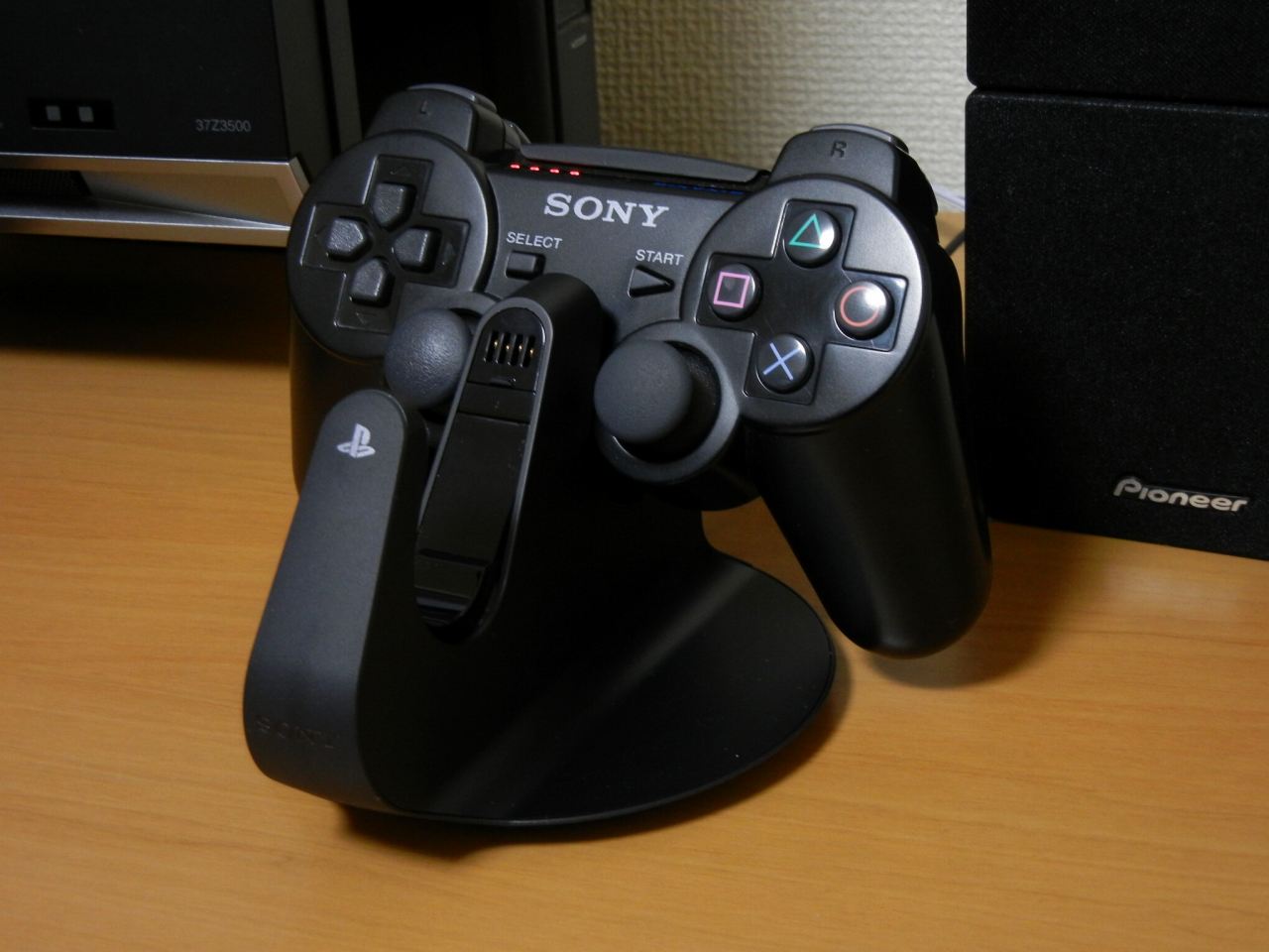 Ps3用充電スタンド ベストバイ 物欲専ム Ps3用充電スタンド ベストバイ 物欲専ム