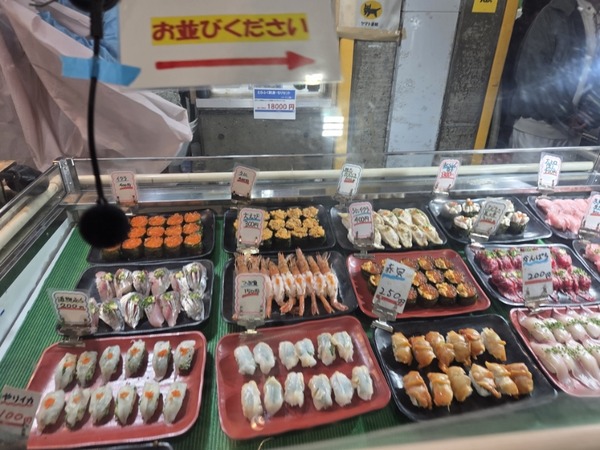 �赤���դ�벼�ء���ͻԾ���ͻ�