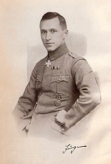 220px-Ernst_Juenger_inSG