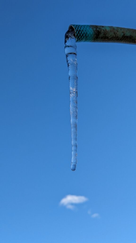 PXL_20231217_232149007