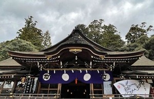 大神神社の拝殿2023年