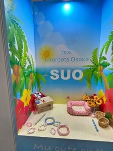 ペット用の冷却グッズブースのフォトスポット