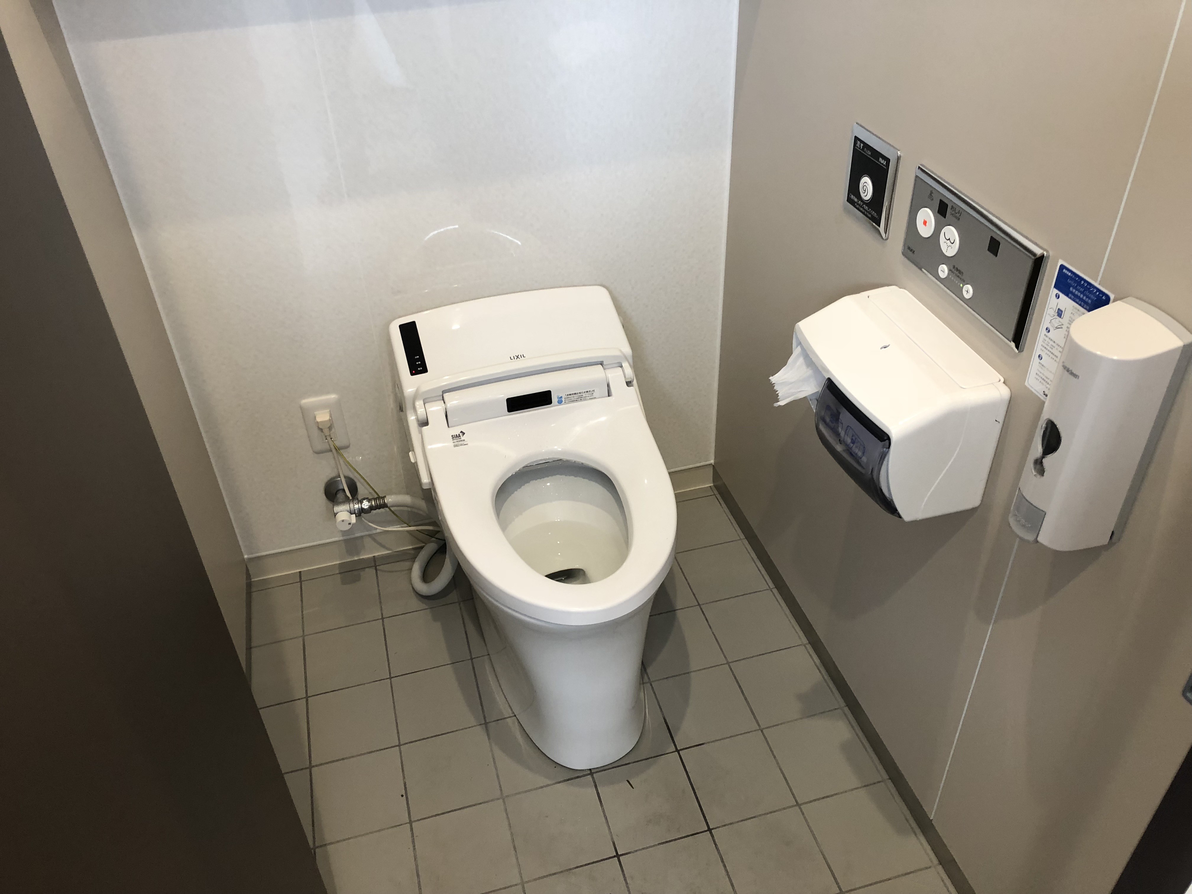 草津温泉スキー場天狗山チケットセンター内のトイレを改修しました。 草津温泉スキー場スタッフブログ