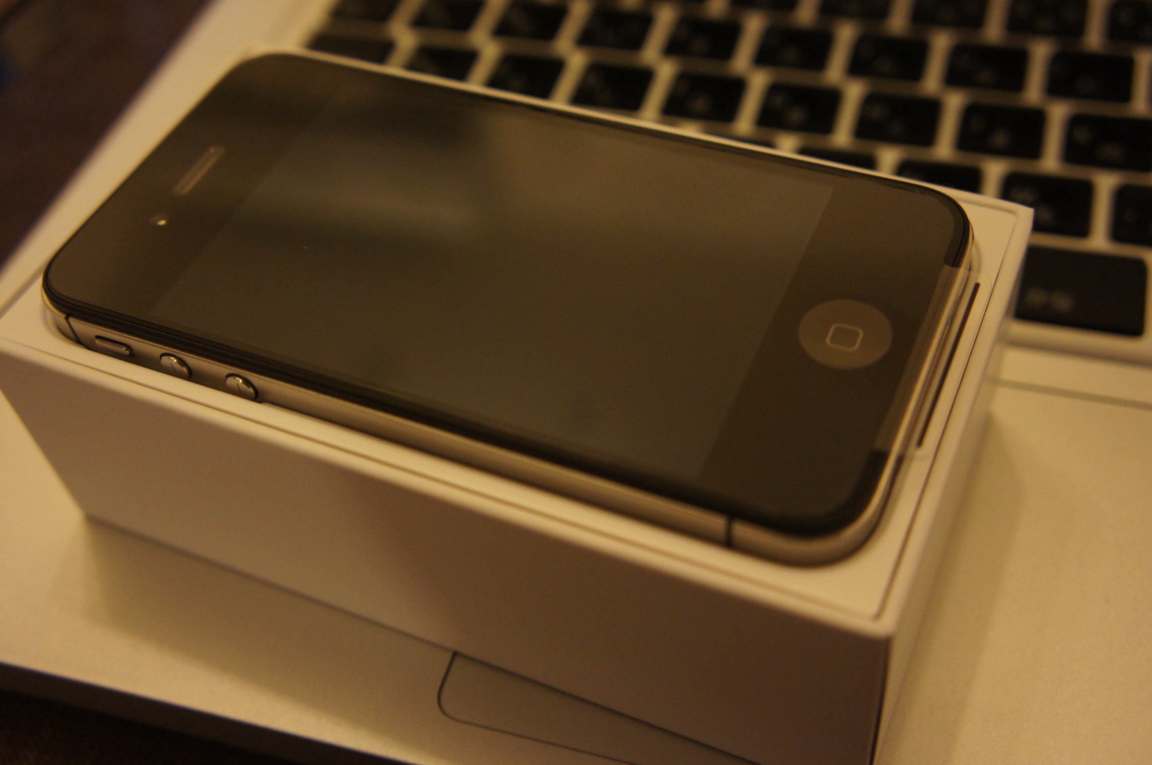 Iphone4sを購入 Iphone4のデータをそのままぶち込んだ話 941 Blog