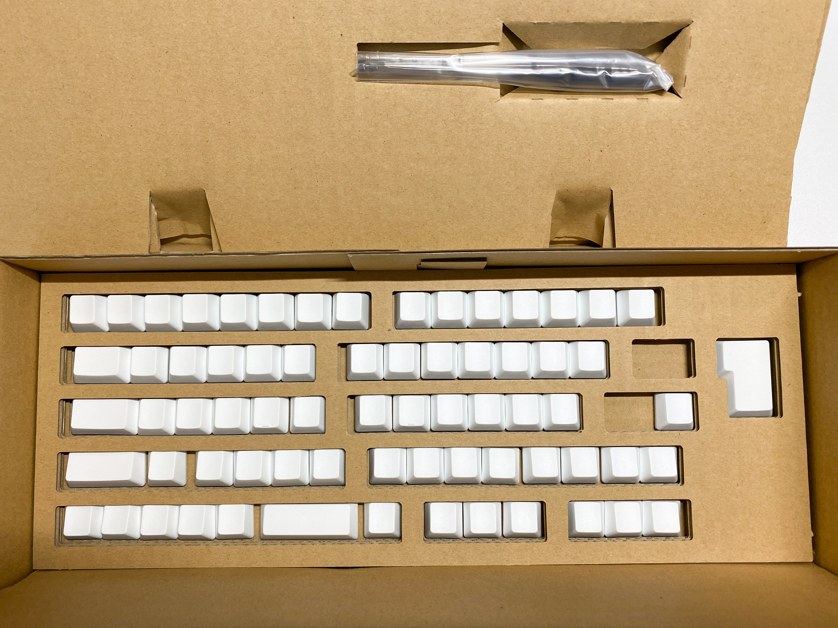 HHKB 生誕25周年特別記念モデル「Type-S 雪」&「無刻印キー HHKB 生誕25周年特別記念モデル「Type-S 雪」&「無刻印キー