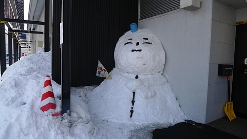 雪のなにか
