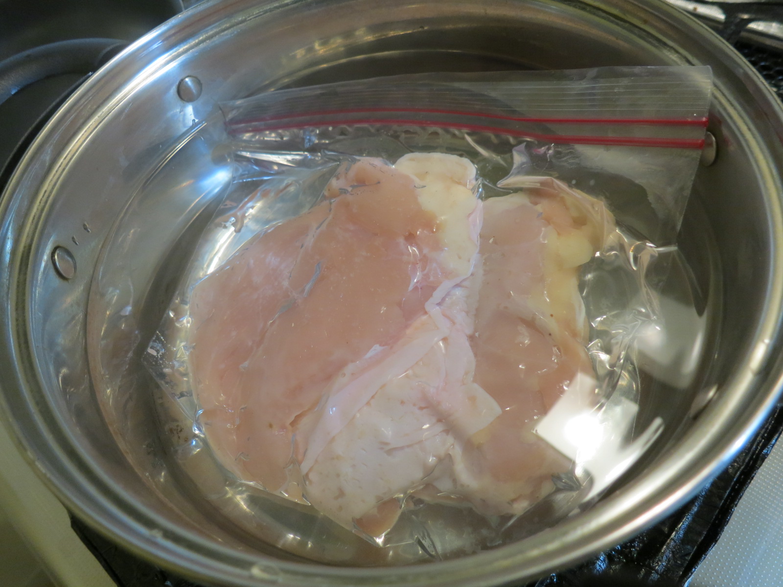 簡単すぎて美味すぎる ジップロック低温茹で鶏 の作り方 941 Blog