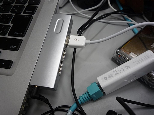 MacBookAir専用USBハブ