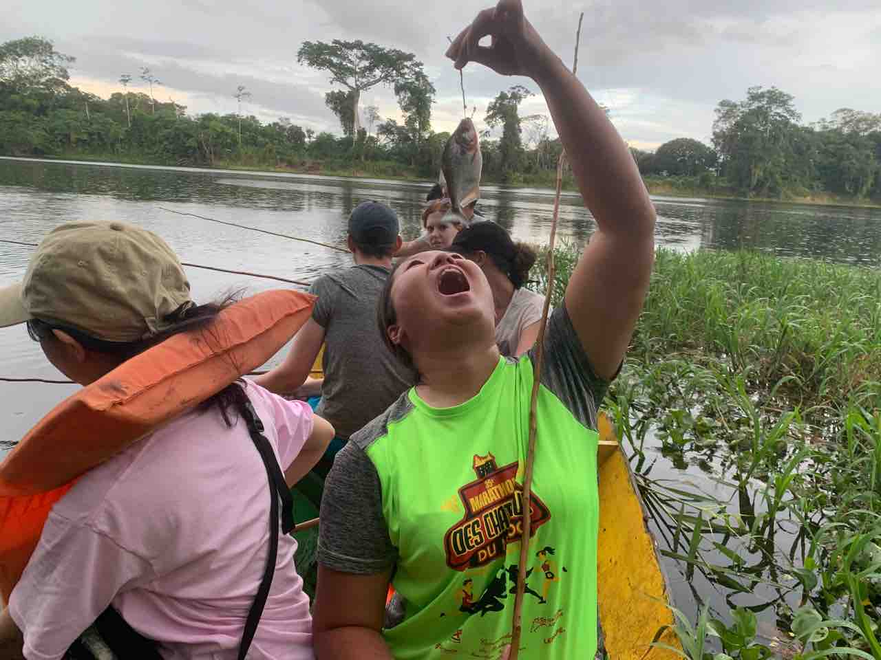 ブラジル アマゾン川でピラニアを釣って食べる 酔う子のユーラシア大陸お散歩ログ
