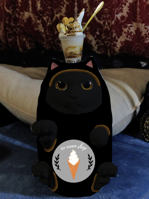 ウェルさんだるまねきねこ(黒金)