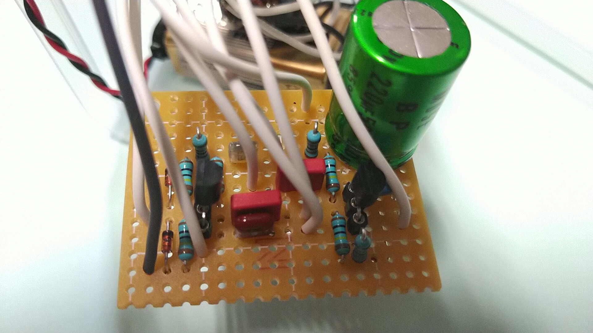 80ccプリアンプ　自作 タッパーでプリアンプ作成 : くたくた製作所（未決定）