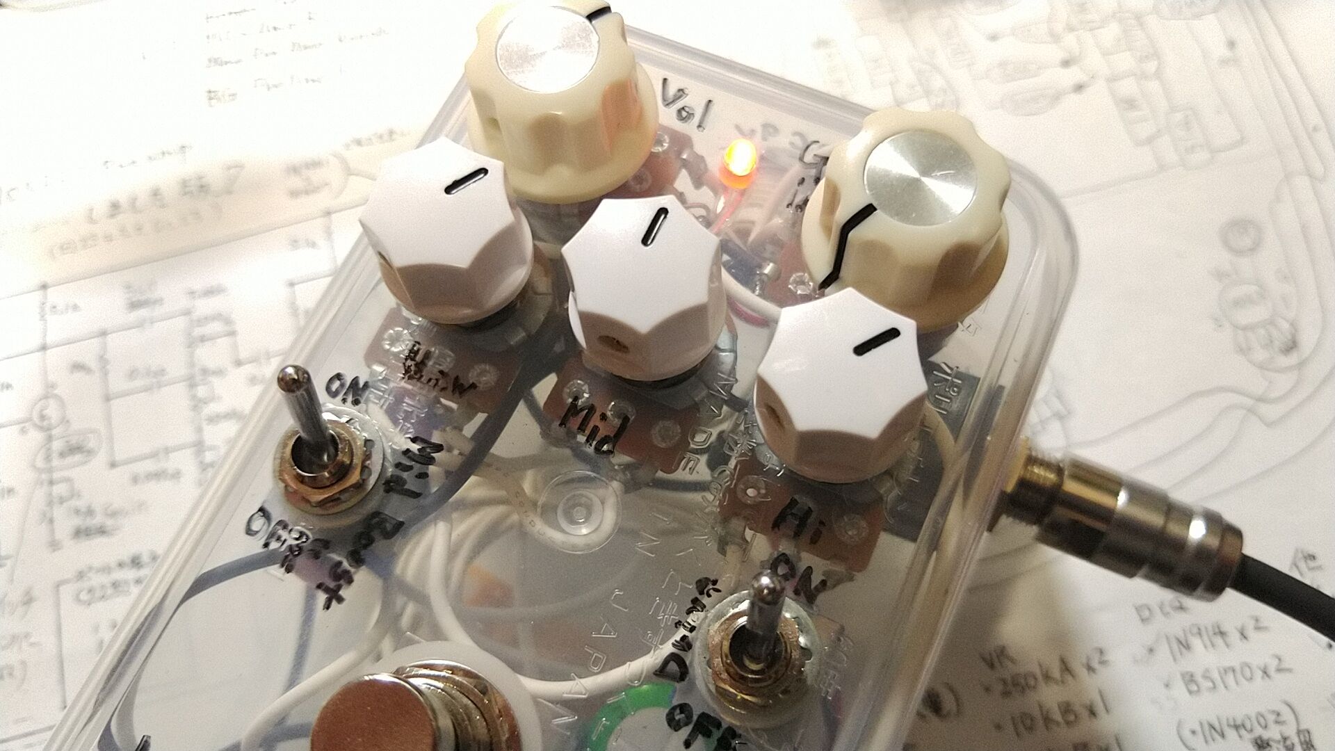 タッパーでプリアンプ作成 : くたくた製作所（未決定）