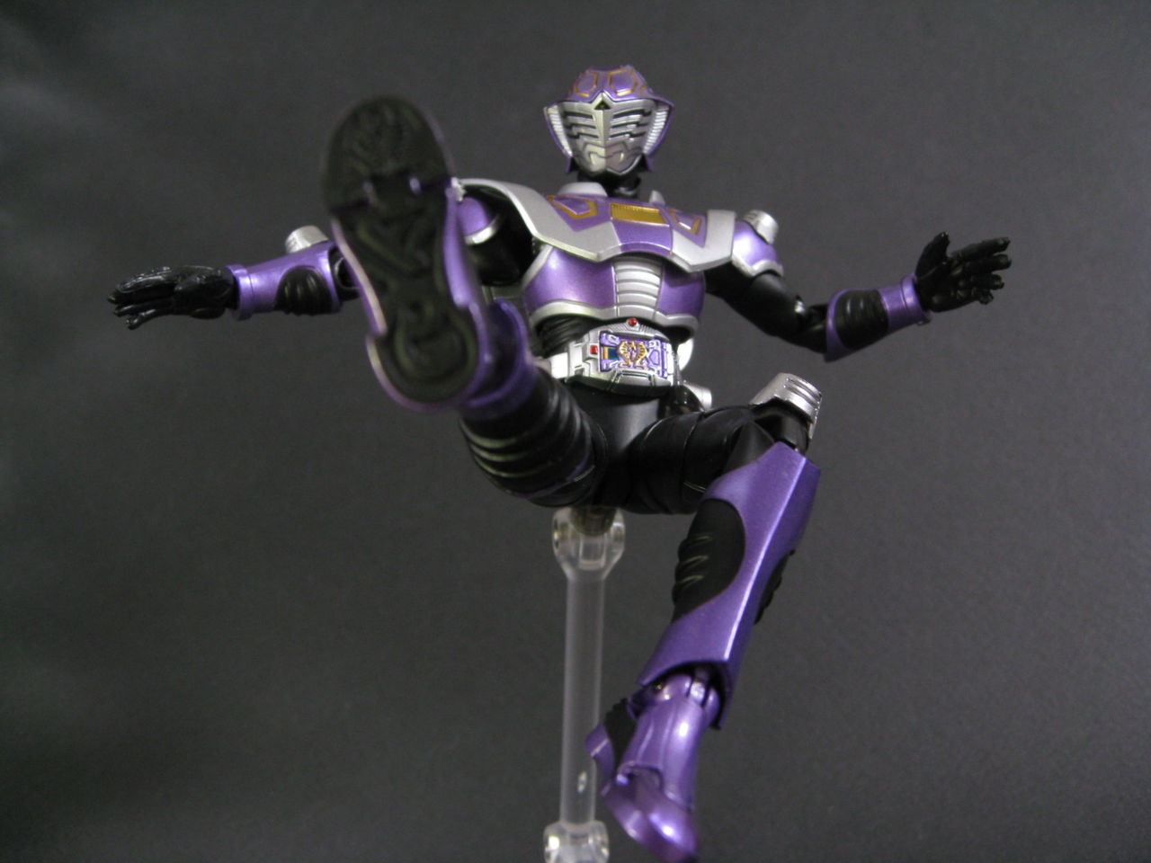 Trash Box S H Figuarts 仮面ライダー王蛇