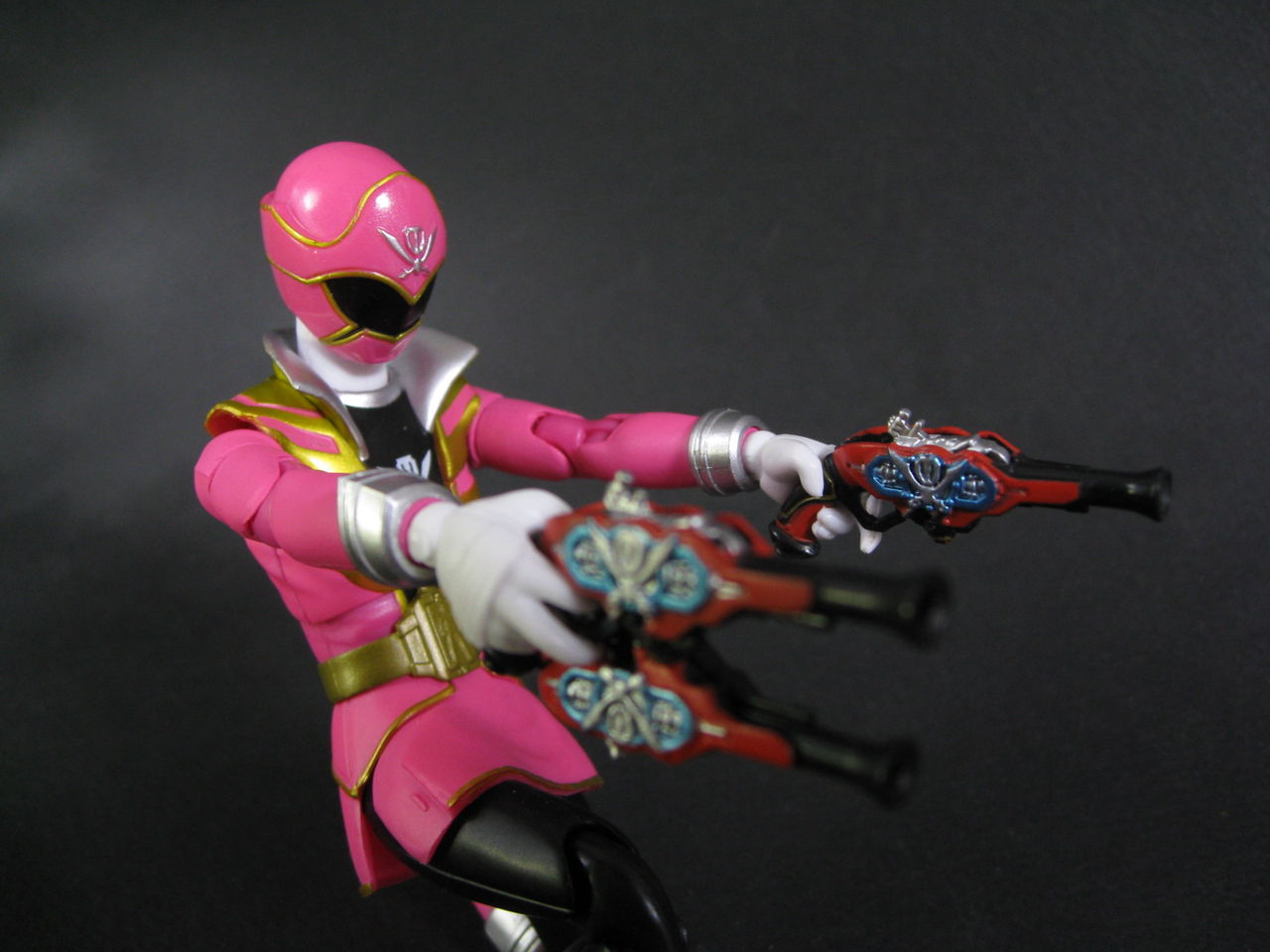 S.H.Figuarts ゴーカイピンクゴーカイイエロー2体セット 【公式通販】