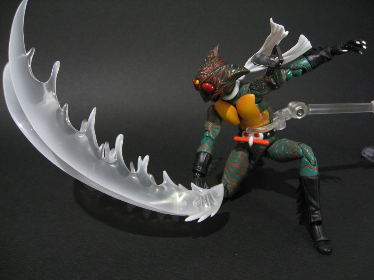 Trash Box S H Figuarts 仮面ライダーアマゾン