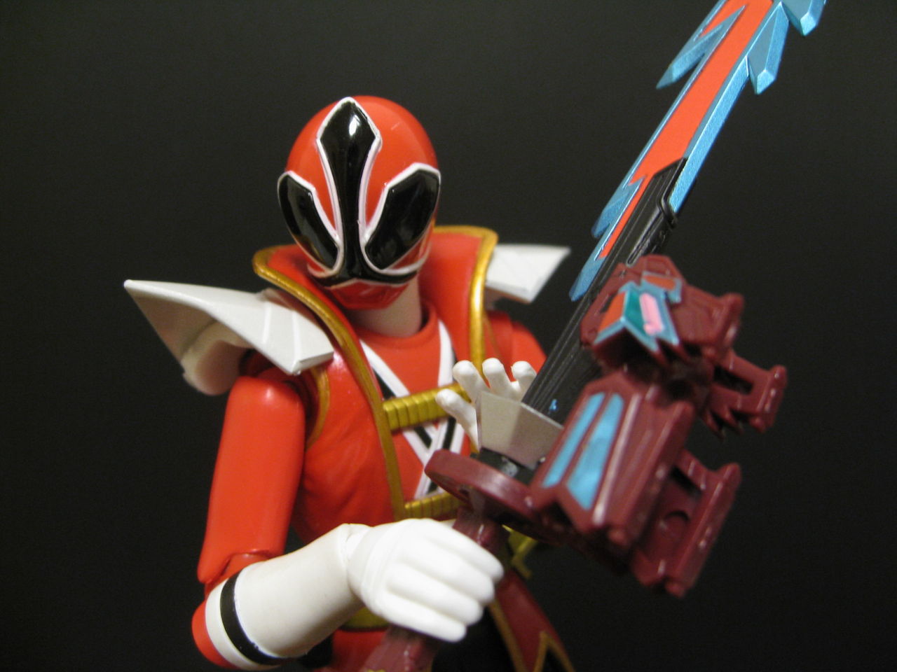 Trash Box S H Figuarts ハイパーシンケンレッド