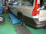 ボルボ XC70 スタッドレスタイヤ交換