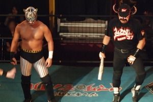 6 11 大阪タッグフェスティバル11 第3戦 公式戦 タダスケ ヲロチ Vs タイガースマスク ブラックバファロー 大阪プロレス感染記 6 11 大阪タッグフェスティバル11 第3戦 公式戦 タダスケ ヲロチ Vs タイガースマスク ブラックバファロー 大阪プロレス感染記