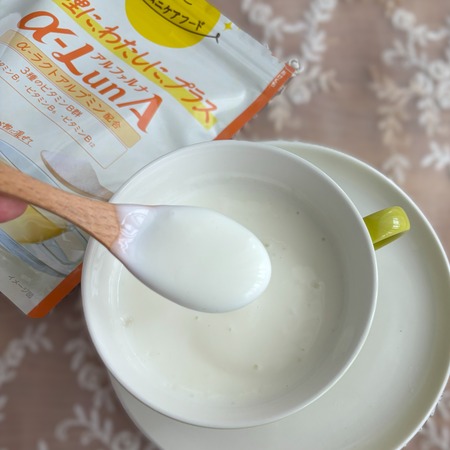 明治ヨーグルトと合わせてかき混ぜてみた