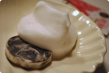 胡麻石鹸 ホイップクリームのような泡