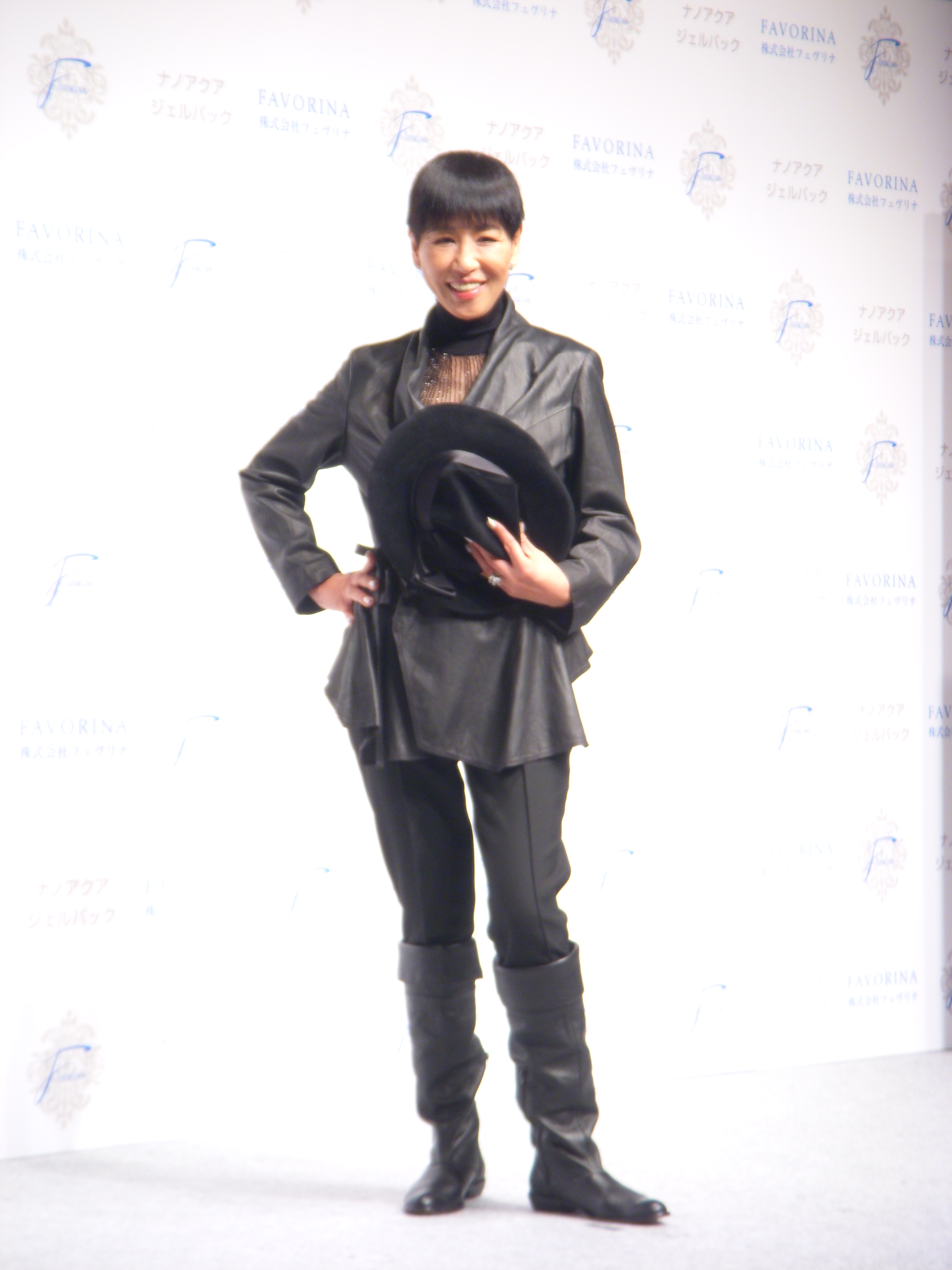 美人手帳 和田アキ子さん フェブリナ ナノアクアジェルパック Tv Cm発表会