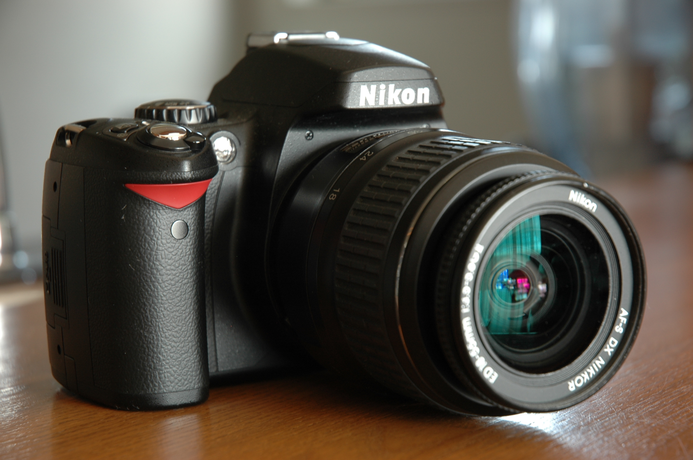 美人手帳 Nikon D40 小さい 軽い 使いやすい 新デジタル一眼レフカメラ