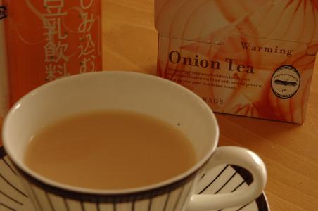 オニオンティー ウォーミングとしみ込む豆乳