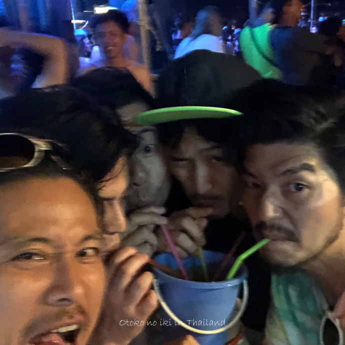 FULLMOONPARTY2018-6