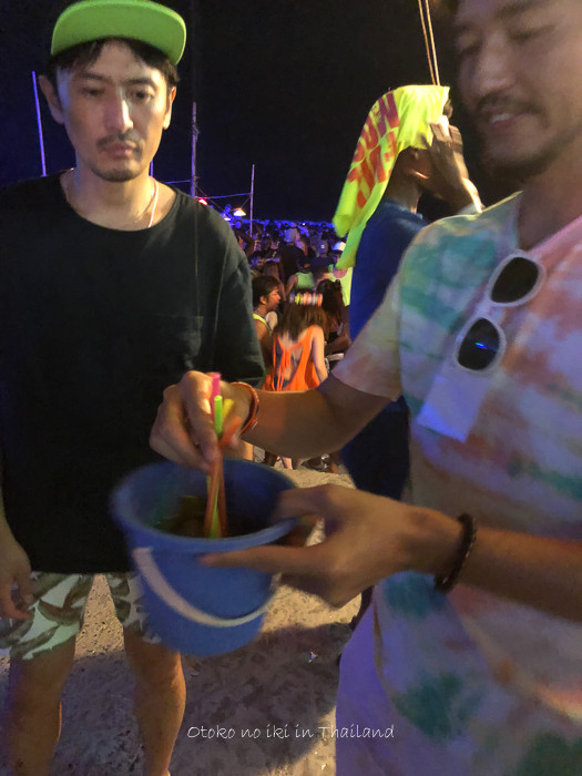 FULLMOONPARTY2018-5