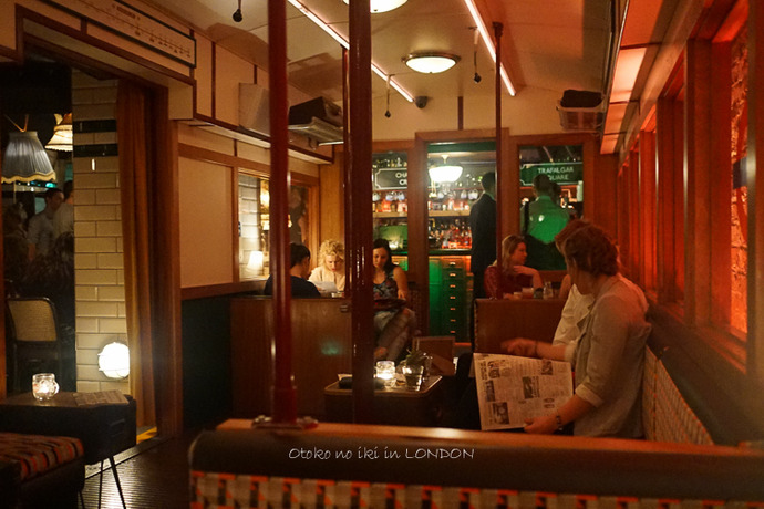 0810LONDONbar4月-10