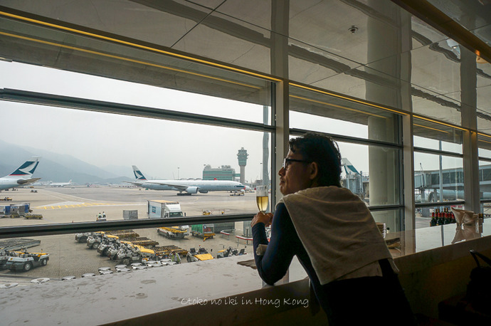 0313CatheyHongkong3·î-19