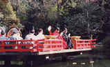 20010401-9