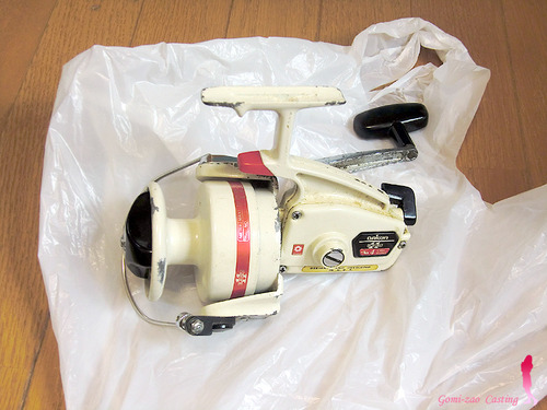 ダイワ イレブン NO4 スピニングリール オールド