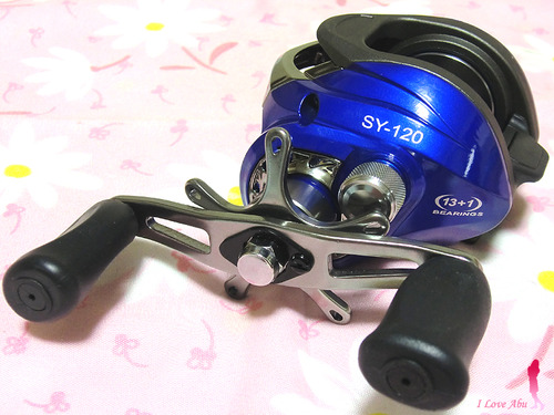 中華安物ベイトリール 双魚 SY120