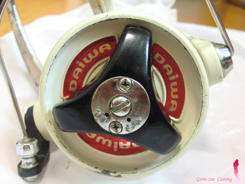 ダイワ イレブン NO4 スピニングリール オールド