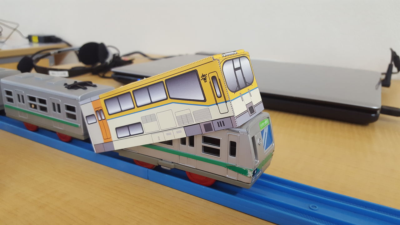 課外講座 プラレール着せ替えペーパークラフト かるちゃーステーション名張