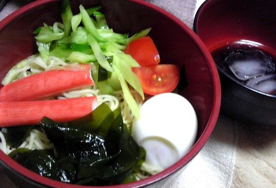 つけ麺 とろろ鶏そうめん Pinky Honey