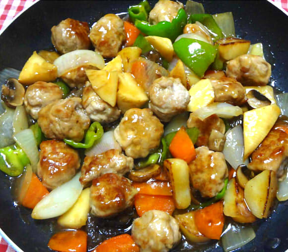 酢鶏と酢豚 野菜は多めに Pinky Honey