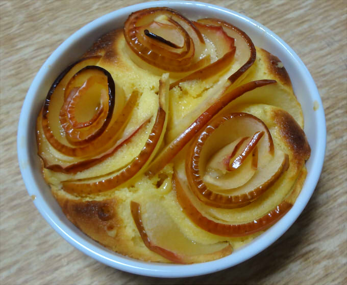 りんごのバラケーキ Pinky Honey りんごのバラケーキ Pinky Honey