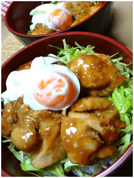 鶏照り焼き丼とチャーハン Pinky Honey