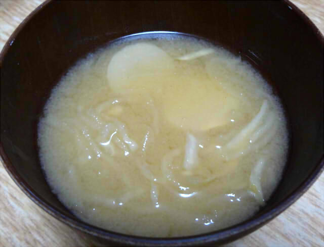 切り干し大根 豆腐とワカメのお味噌汁 Pinky Honey 切り干し大根 豆腐とワカメのお味噌汁 Pinky Honey