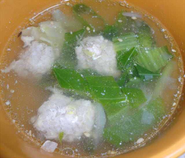 お豆腐の味噌汁 肉団子中華スープ Pinky Honey