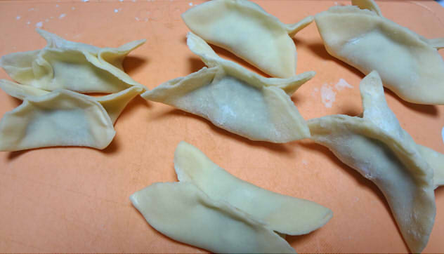 手作り餃子の皮で揚げ餃子 Pinky Honey 手作り餃子の皮で揚げ餃子 Pinky Honey