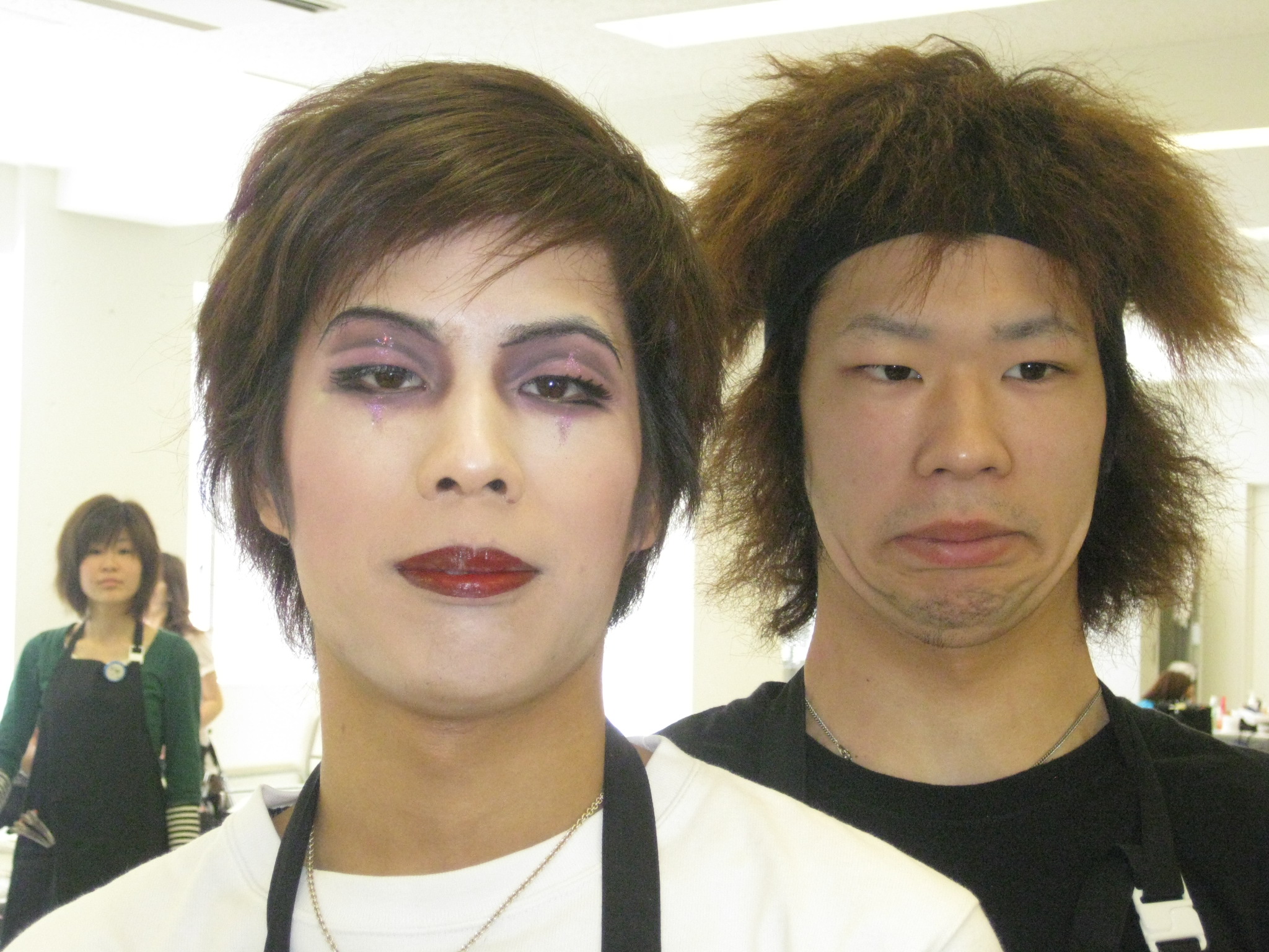 ファッションショーメイクデモンストレーション午前 梶田キョウコとﾚｻﾝｸｻﾝｽ La Vie A Beelle 元気でやってる の意味