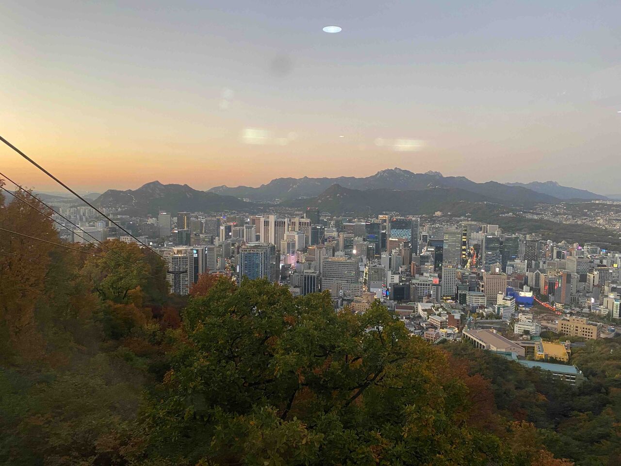 観光 Nソウルタワーの観光 紅葉も夕焼けもとても綺麗です おもてなしトラベル 韓国編 観光 Nソウルタワーの観光 紅葉も夕焼けもとても綺麗です おもてなしトラベル 韓国編