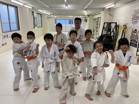 7CFDF811-C5C1-488C-B7DA-C9E513E02F17