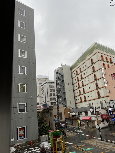 974E9E17-E7AF-4DD8-9AA4-F03F9B221D9C